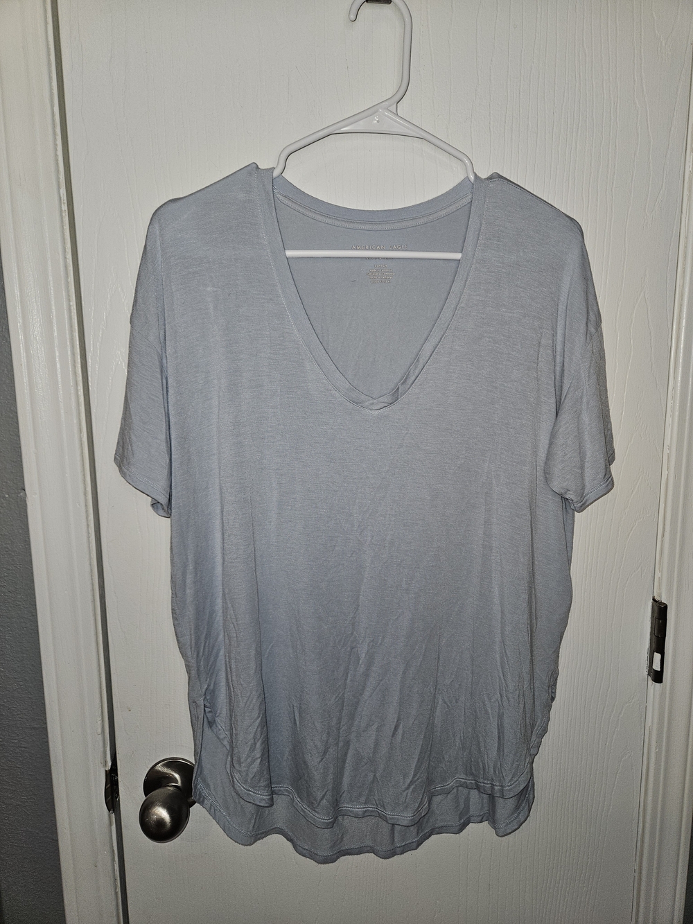 American Eagle Outfitters Light Blue V-Neck Short Sleeve Tee